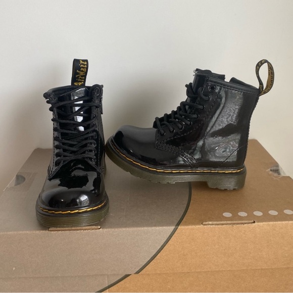 Dr. Martens 1460 Patent Black Leather Lace Up Zip Ankle Boots Toddler -SZ 8 C - Picture 8 of 12